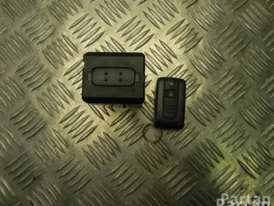 Toyota 626399-000 / 626399000 PRIUS Hatchback (_W2_) 2007 cylindre de serrure pour allumage - Image 1