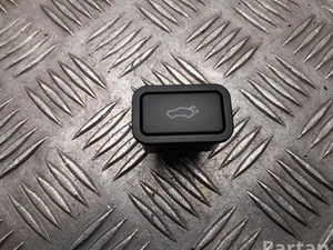 Polestar 6600001039WA2, 559004 4 2025 Bouton du coffre à bagages