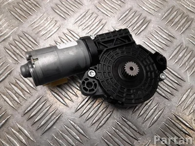 Volkswagen 3G9 877 795 C / 3G9877795C PASSAT Variant (3G5) 2015 Schiebedachmotor - Bild 1