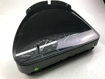 BMW 6907015 5 Touring (E39) 2004 Tableau de bord - Image 1