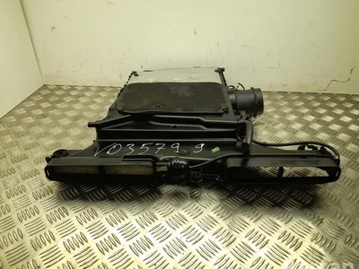 Audi 4M0 133 837, 4M0 133 843 C / 4M0133837, 4M0133843C Q7 (4M) 2015 Boîtier de filtre à air - Image 1