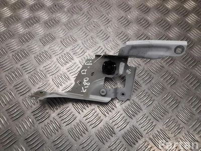 BMW 8 739 318 / 8739318 i4 (G26) 2024 Uchwyt błotnika z prawej - Zdjęcie 1