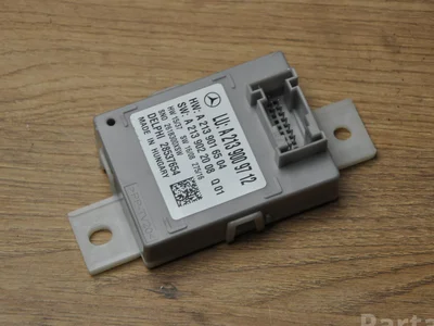 Mercedes-Benz A2139009712 E-CLASS (W213) 2016 Unité de contrôle de la lumière - Image 1