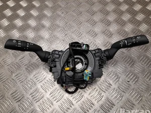 Toyota 89245-K0020, 02A50-17J916, 02D70-17J910 / 89245K0020, 02A5017J916, 02D7017J910 Yaris P210 2022 Multi-switch colonne de direction