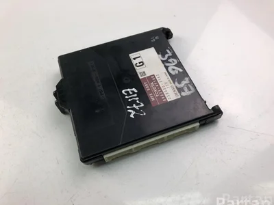 Toyota 89221-47140 / 8922147140 AURIS (_E15_) 2009 Unités de contrôle - Image 1