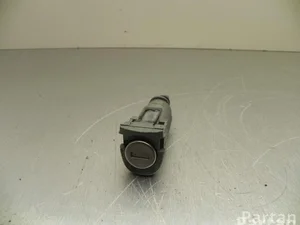 Škoda 5JA 837 167 / 5JA837167 RAPID (NH3) 2014 Serrure de porte