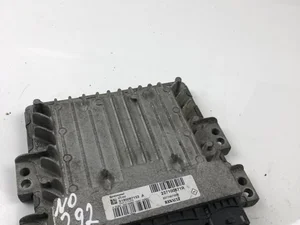 Renault 237100871R; 237100755R; S180067153A / 237100871R, 237100755R, S180067153A KANGOO (KC0/1_) 2012 Unidad de control del motor