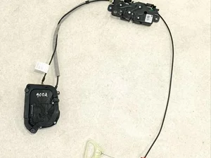 BMW 163672, 163672-10, C67167-104 / 163672, 16367210, C67167104 7 (G11, G12) 2018 Serrure