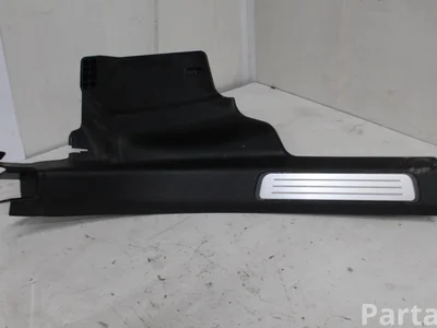 Volvo 31377619 V90 II 2018 Slenksčių apdaila dešinė pusė - Paveiksliukas 1