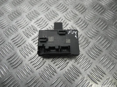 Škoda 5Q4959395E SUPERB III Estate (3V5) 2017 Unité de commande pour porte Right Rear Left Rear Left Front Right Front - Image 1