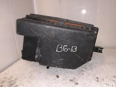 Volvo 8638962 XC90 I 2004 Boîtier de filtre à air - Image 1