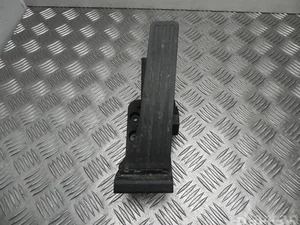 Mercedes-Benz A 222 300 10 00 / A2223001000 E-CLASS (W212) 2016 Pédale d'accélérateur