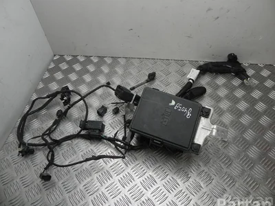 Jaguar J9D3-14A076-AA, J9D3-14A005-YE / J9D314A076AA, J9D314A005YE I-PACE 2019 Boîte à fusibles - Image 1