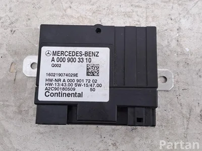 Mercedes-Benz A0009003310 C-CLASS (W205) 2016 Control unit for fuel delivery unit - Image 1