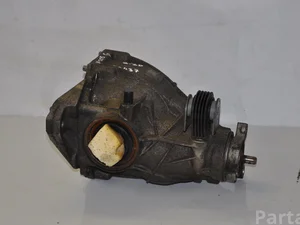 Mercedes-Benz A2133510008 ; A2133510005 / A2133510008, A2133510005 C-CLASS (W205) 2018 Réducteur essieu arrière