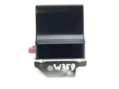 Jeep 68564833AA Wagoneer/ Wagoneer L WS 2022 Amplificateur d'antenne - Image 1