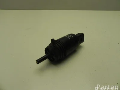 BMW 8 377 612 / 8377612 5 Touring (E61) 2007 Pompe lave-glace - Image 1