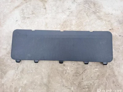 Mazda D10E68893 CX-3 (DK) 2016 Rembourrage de coffre - Image 1