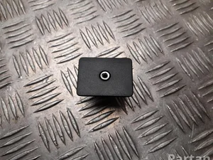 Peugeot 9817517477 508 SW II 2021 Périphérique d'entrée AUX