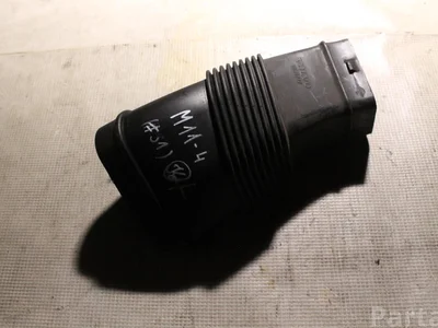 Volvo 70368440 30671772 / 7036844030671772 S60 II 2016 Prise d'air / Conduit d'air d'admission - Image 1