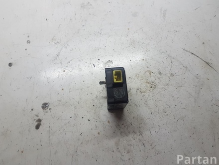 AUDI 4D0820511 A8 (4D2, 4D8) 2001 Adjustment motor for regulating flap