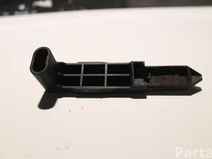 Volvo 30763155 XC60 2011 mocowanie reflektora