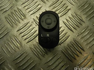 Chevrolet 6D24 NUBIRA Saloon 2010 Bouton de miroir électrique