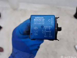 Renault 8200786806 CAPTUR (J5_) 2018 Relais