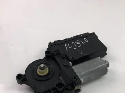 Audi 0130821764 A4 (8E2, B6) 2003 Motor para subida de ventanas - Imagen 1