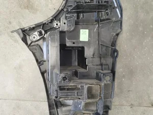 BMW 5A35D84 1 (F70) 2025 Soporte del parachoques Right Rear