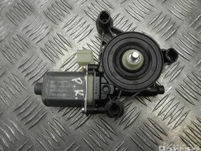 Volkswagen 5Q0 959 801 C / 5Q0959801C GOLF VII (5G1, BQ1, BE1, BE2) 2019 Moteur de lève-vitre Left Front - Image 1