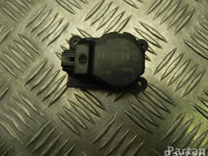 Chevrolet 52432102R0 CRUZE (J300) 2012 Moteur de réglage pour volet de régulation