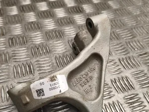 Mercedes-Benz 4460410506 EQV (W447) 2020 Soporte del motor