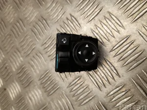 Hyundai 93530N72004X Tucson (NX4) 2023 Bouton de miroir électrique