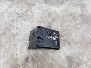 Mercedes-Benz A2056261400 C-CLASS (W205) 2015 Support pour porte-cadenas