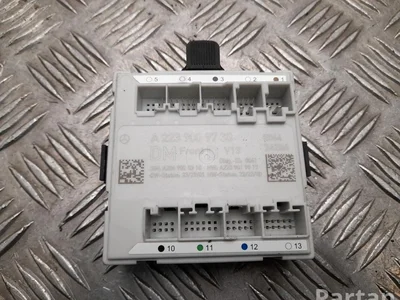 Mercedes-Benz A 223 900 97 38 / A2239009738 GLC X254 2024 Unité de commande pour porte Right Front - Image 1