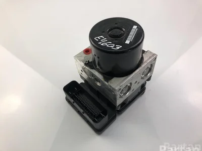 Volvo 285262-58303 / 28526258303 V60 2014 Control unit ABS Hydraulic - Image 1