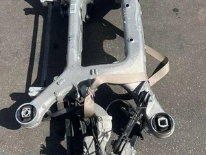 BMW 33318831012 5 G60 2025 Hinterachskörper