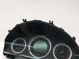 Mercedes-Benz A2049002502 C-CLASS (W204) 2012 Tableau de bord km/h