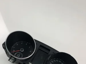 Volkswagen 5K0920870B GOLF VI (5K1) 2012 Prietaisų skydelis (spidometras) mph km/h