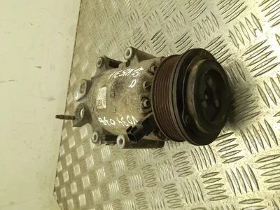 Ford AV11-19D629-BC / AV1119D629BC FIESTA VI Van 2016 Compresseur de climatisation - Image 1