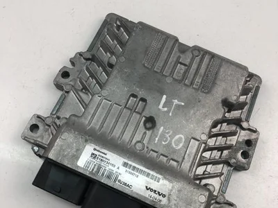 Volvo 31355712; S180134103A / 31355712, S180134103A V60 2011 Control unit for engine - Image 1