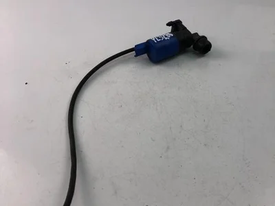 Peugeot 9680789680 308 (4A_, 4C_) 2011 Pompe à eau de lavage - Image 1