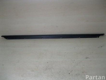 VW 5M0 837 477, 5M0 837 478 / 5M0837477, 5M0837478 GOLF PLUS (5M1, 521) 2006 Cover, window frame Right Front