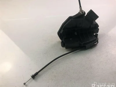 Volvo 31301746 V60 2013 Cerradura de puerta - Imagen 1