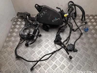 Toyota 82662-42761 / 8266242761 RAV 4 V 2022 Boîte à fusibles - Image 1