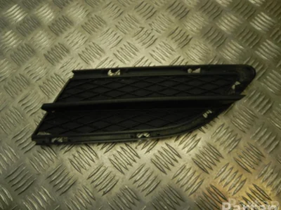 BMW 7138417 3 Touring (E91) 2011 Grillades - Image 1