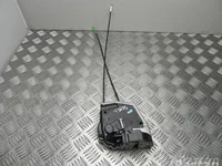 Toyota MD-4 / MD4 YARIS (_P13_) 2016 Serrure de porte Left Front