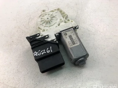 Volkswagen 1K0959704P PASSAT (3C2) 2008 Moteur de lève-vitre - Image 1