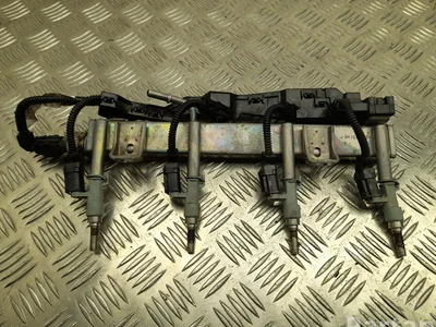 Toyota 23250-25020, 8212533220C / 2325025020, 8212533220C RAV 4 V 2020 Tube de distribution de carburant - Image 1